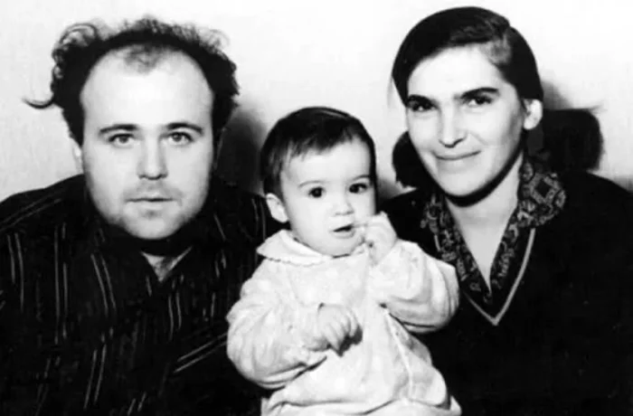 5 известных отцов-одиночек, чьи тихие подвиги остаются в тени