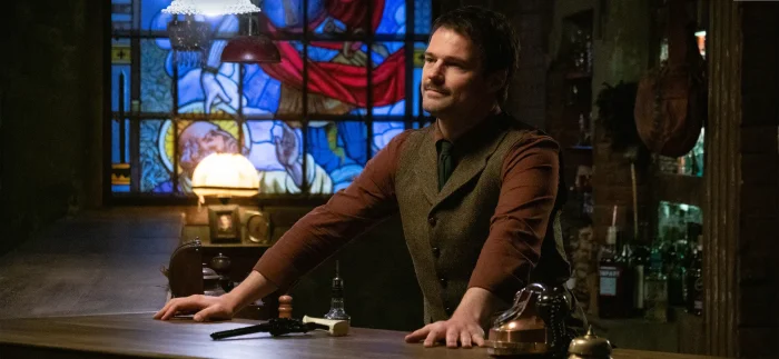 «Бар „Один звонок“»: Данила Козловский помогает живым поговорить с мертвыми в новой драме