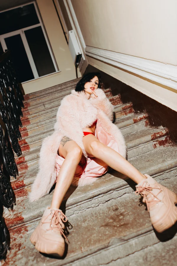 Фотосессия горячей красотки