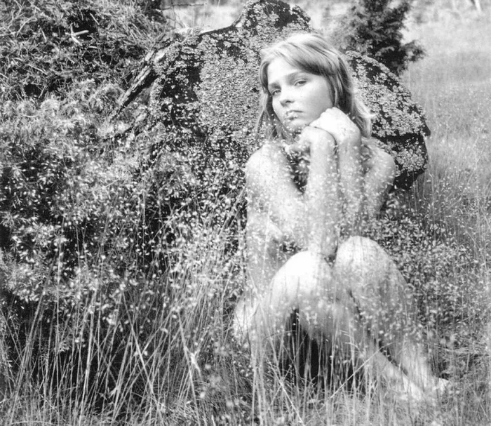 Первый альбом с эротическими фотографиями, выпущенный в Советском Союзе.