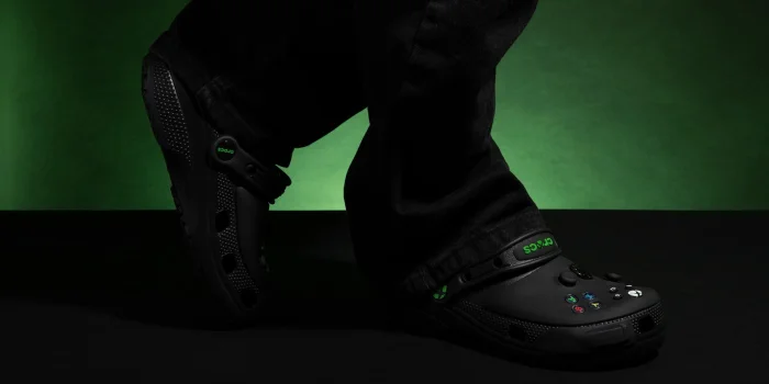 Представлены кроксы от Microsoft, вдохновленные стилем Xbox и играми Halo и Fallout.