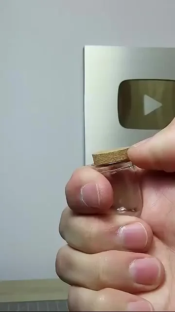 Плачущий цветок