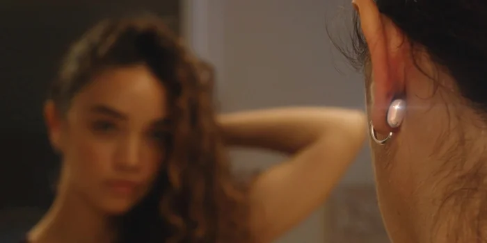 Стартап Lumia Health представил умные серьги Lumia 2 с функцией измерения притока крови к голове