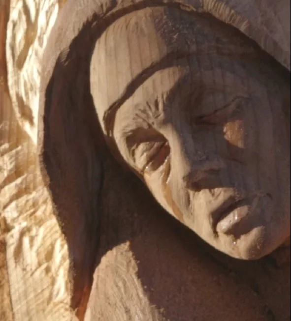 Деревянные скульптуры из дерева, сделанные при помощи бензопилы