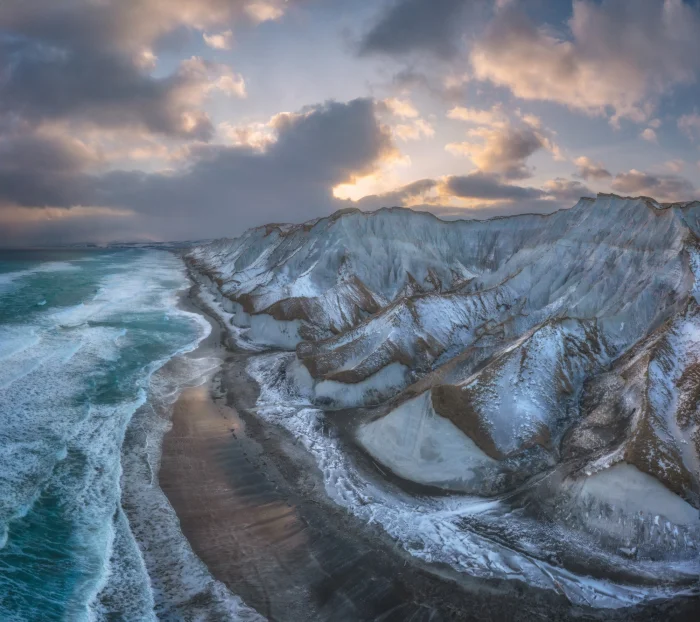 🗻 Белые скалы Итурупа — зимняя сладость вулканического острова