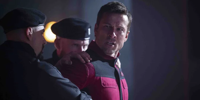 Новый "Бегущий человек": почему фильм не стоит вашего похода в кино?