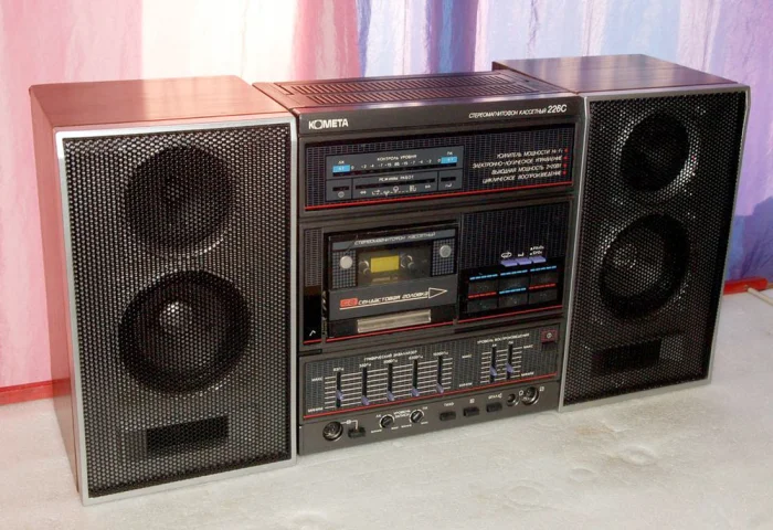 «Комета-М226С»: последний магнитофон советской эпохи