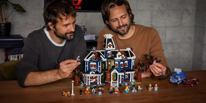 Совместный проект Netflix и Lego: фанатов "Очень странных дел" ждет необычный набор-трансформер.