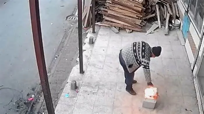 Мудрость приходит с возрастом, но иногда возраст приходит один