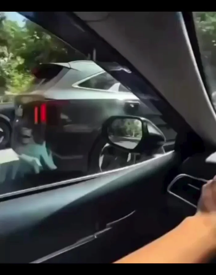 Выплеснул негатив