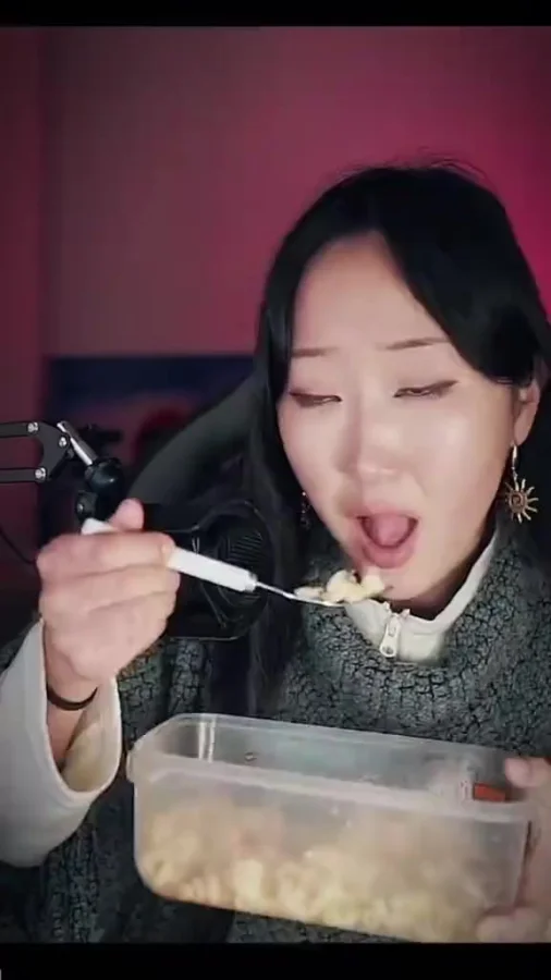 Решение с дикими собаками есть