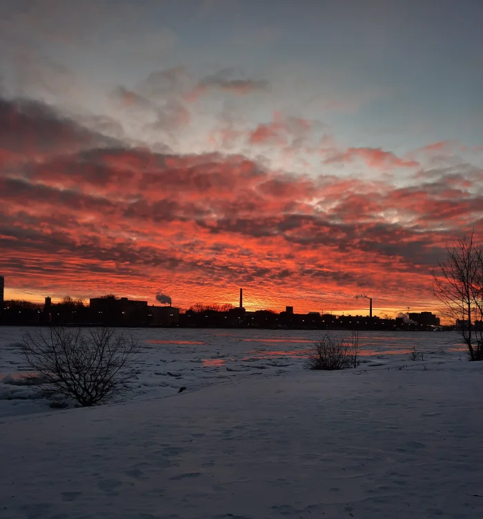 Рассвет над Невой