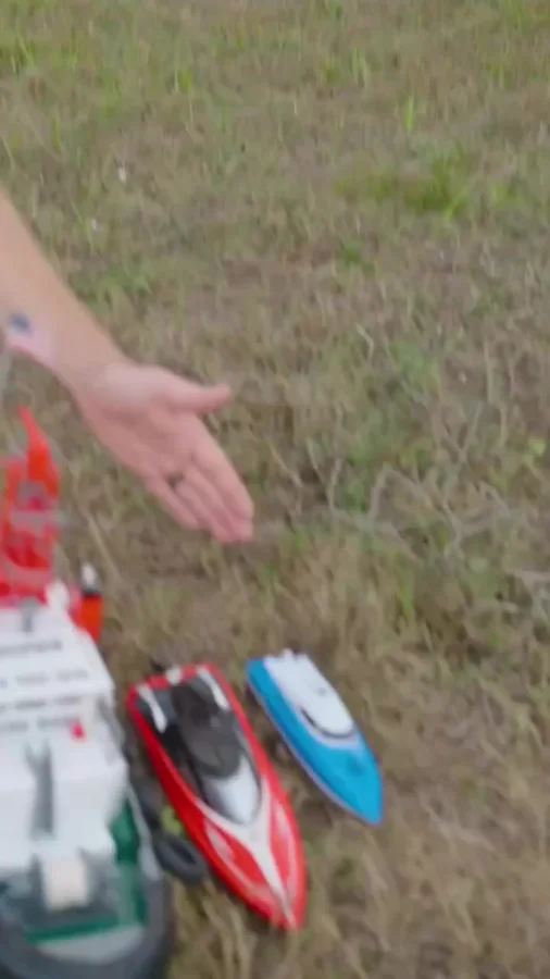 Сравнение игрушек для взрослых мальчиков