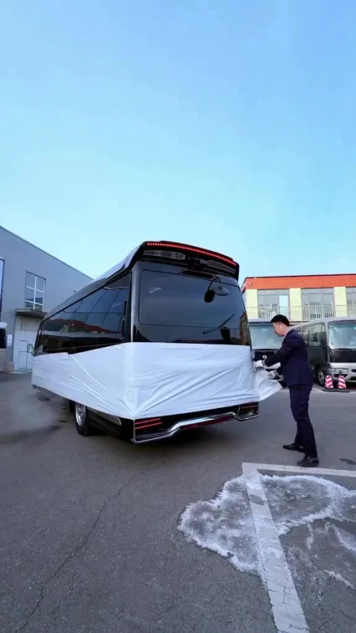 Умеют же японцы маршрутки делать (Toyota Coaster 7)