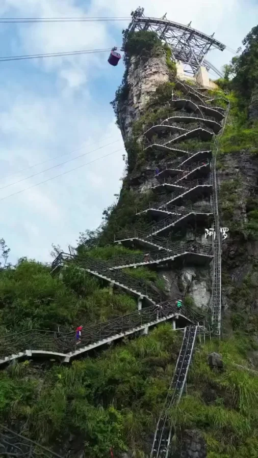 Головокружительная лестница