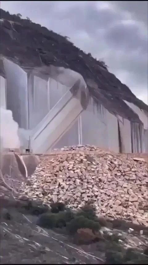 Как происходит добыча мрамора в Бразилии