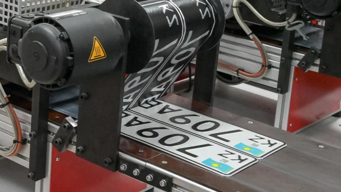 Конец «случайных» номеров: в Казахстане разрешили выбирать любые символы