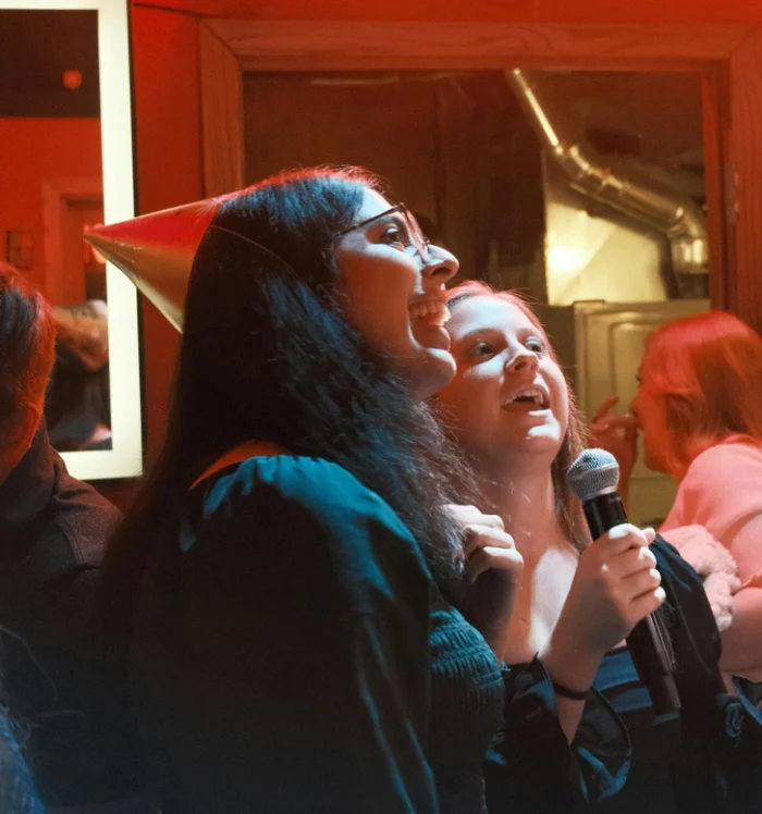 Предательство, которого не ждали: 17 историй о "друзьях", показавших себя