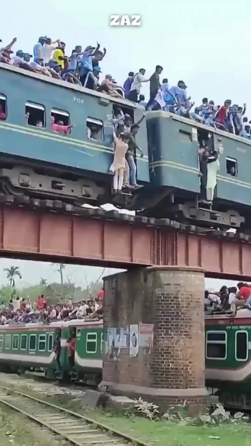 Поезда - их Бог!