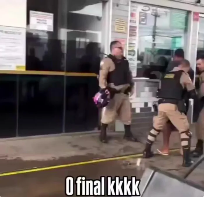 Стоять! Работает спецназ!