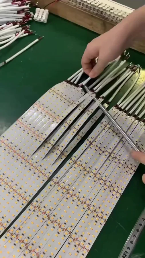 Изготовление вывески с адресными LED-элементами