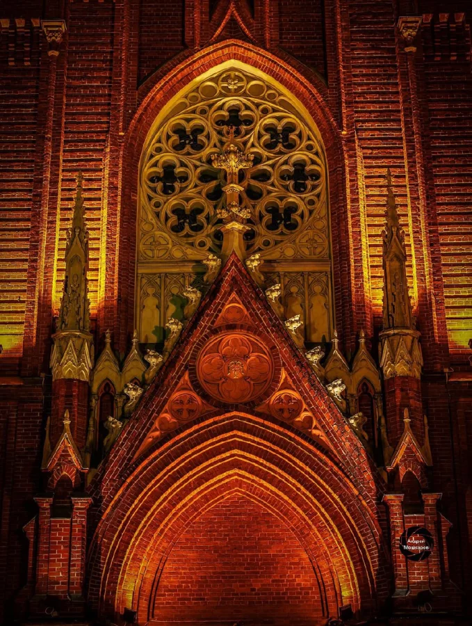 Кафедральный собор Непорочного Зачатия Пресвятой Девы Марии — московская неоготика