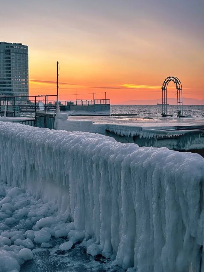 🧊 Ледяные ангелы Владивостока — когда море становится художником