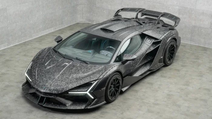 Мастерская Mansory представила экстремальную версию Lamborghini Revuelto под названием Carbonado X