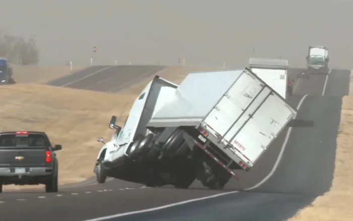 Порывистый ветер, местами — фуропад