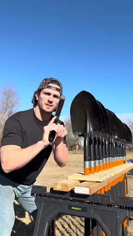 Пробьёт ли пуля лопату?