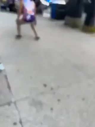 Прохожие помогли