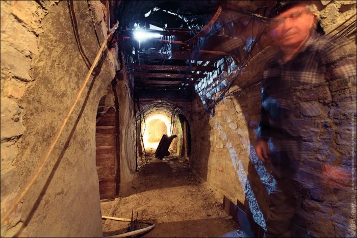 🚇 Самое удивительное метро страны, построенное одним человеком