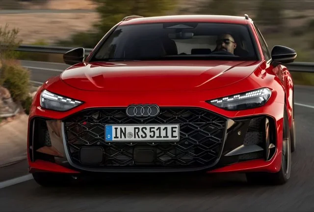 В Сеть попали фотографии нового Audi RS5