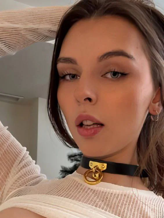 Xmednisx — эротическая фотосессия, откровенные фото модели