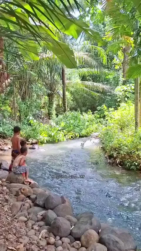 Немного лета в ленту и солнечных приветов от беззаботных пацанов)