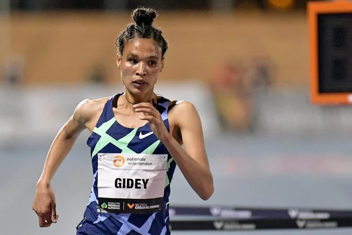 Девушки бегуньи