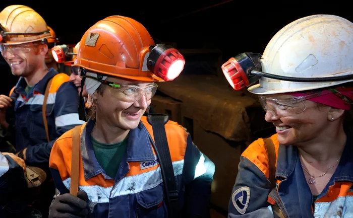 Девушки не лёгких профессий