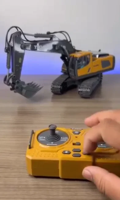 Я стал экскаваторщиком