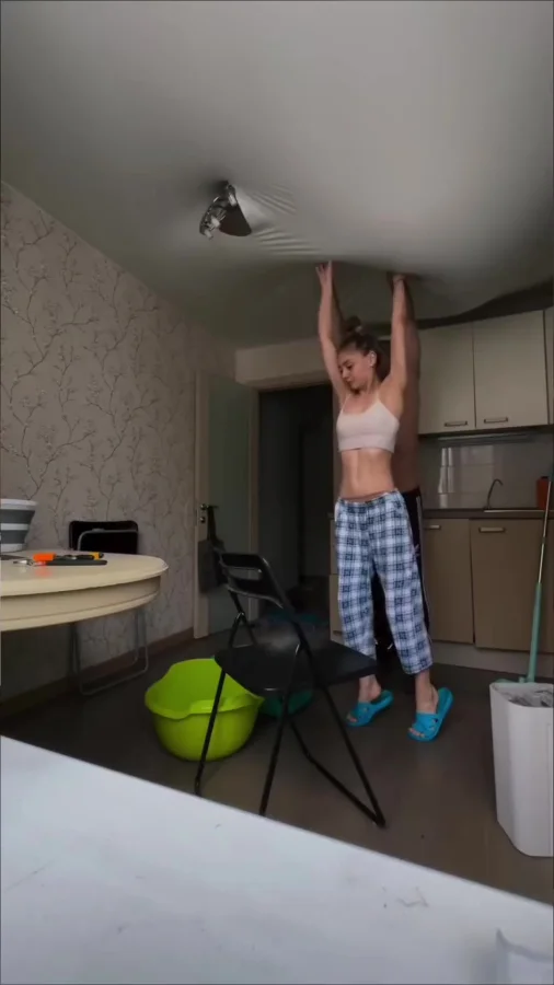 Немного туповата