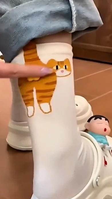 Носки кот с яйцами