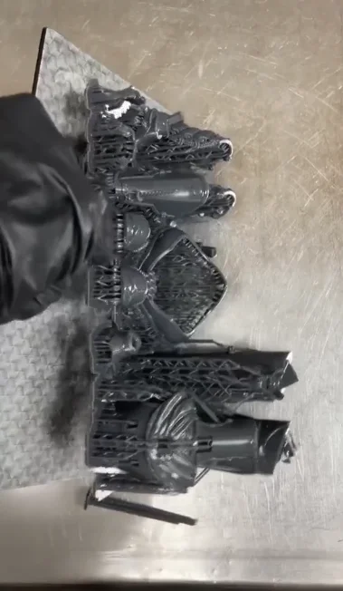 Печать фигурки на фотополимерном принтере