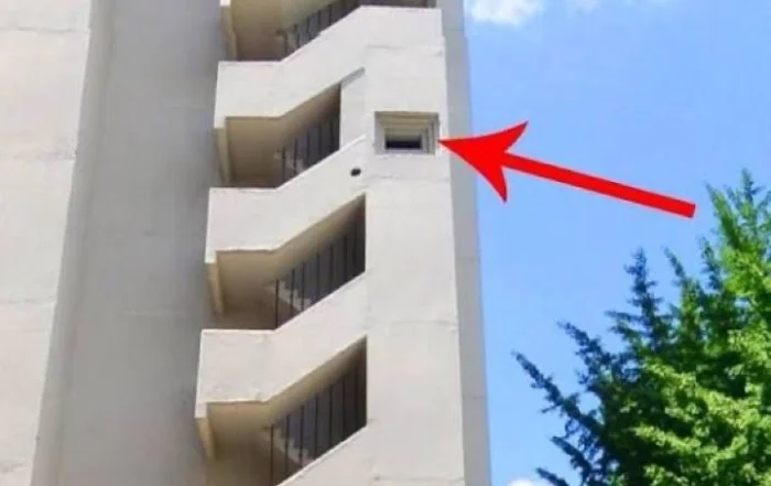 Почему здесь сделан этот проём?