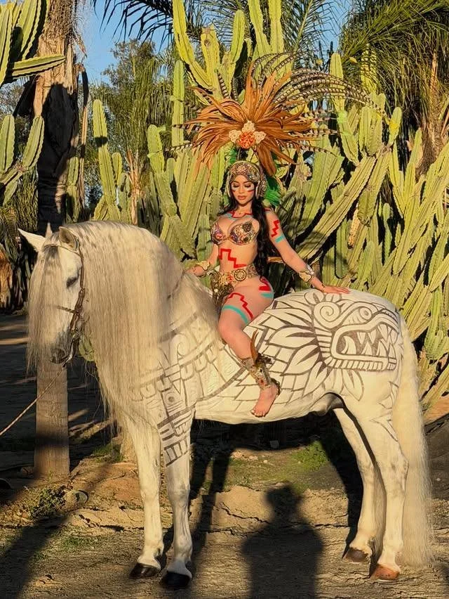 Арт-барберы для лошадей — новый тренд в креативной стрижке