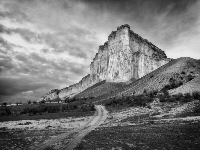 Белая скала — главная кинолокация Крыма: какие фильмы здесь снимали
