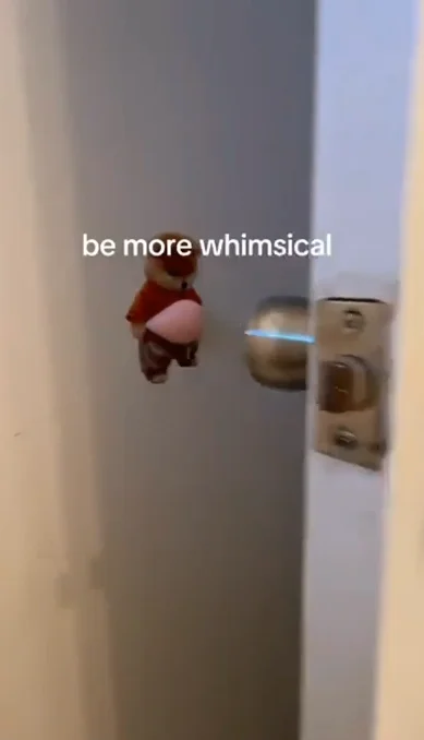 Что сделать, чтобы дверная ручка не билась об стену