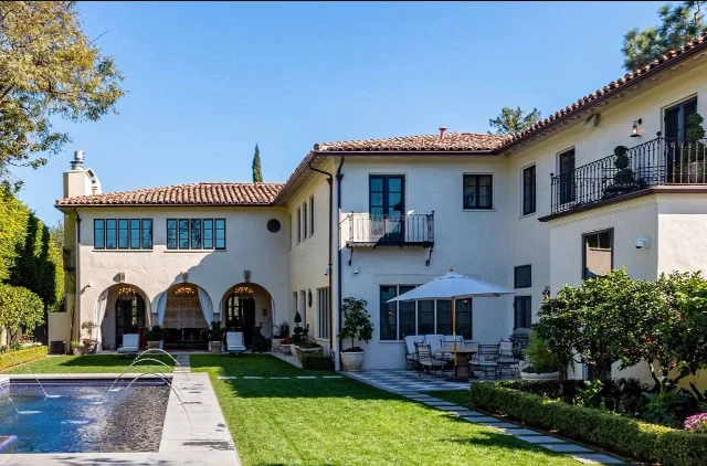 Дом Оззи Осборна в Лос-Анджелесе продают за $17 млн