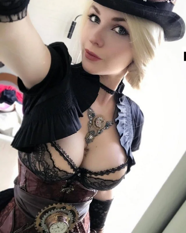 Хорошенькие девчушки