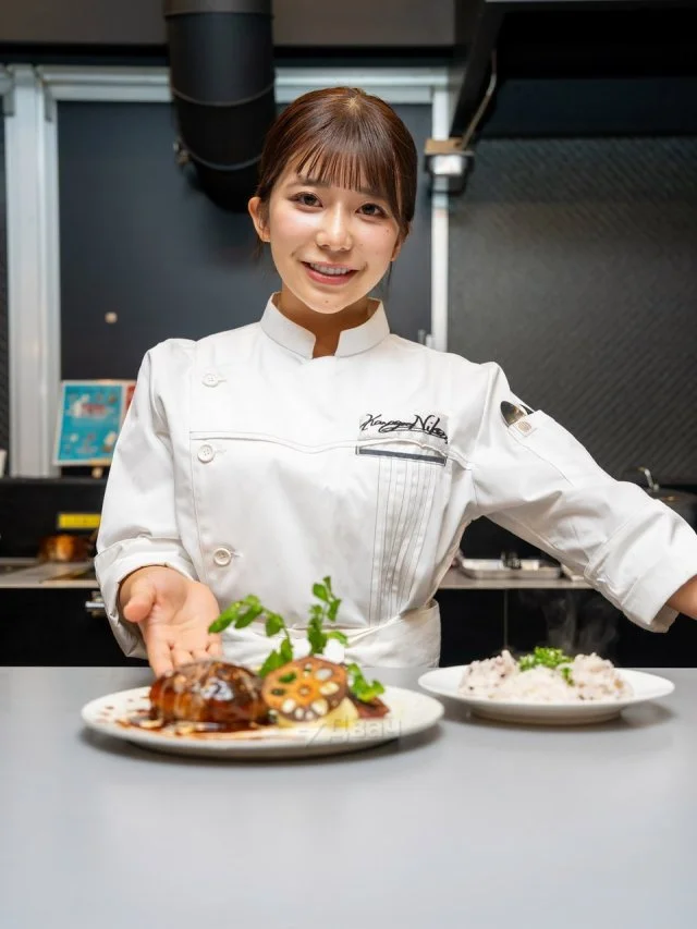 Японская актриса фильмов для взрослых стала профессиональным шеф-поваром