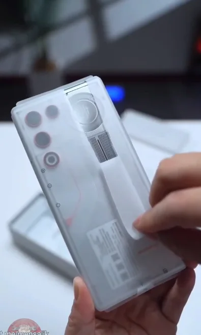 Лимитированный игровой смартфон Nubia Redmagic 11 Air Trace Edition