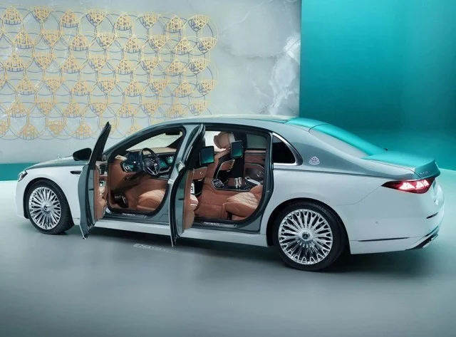 Mercedes рассекретил Maybach S-Class 2027 модельного года